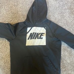 nike dri fit hoodie